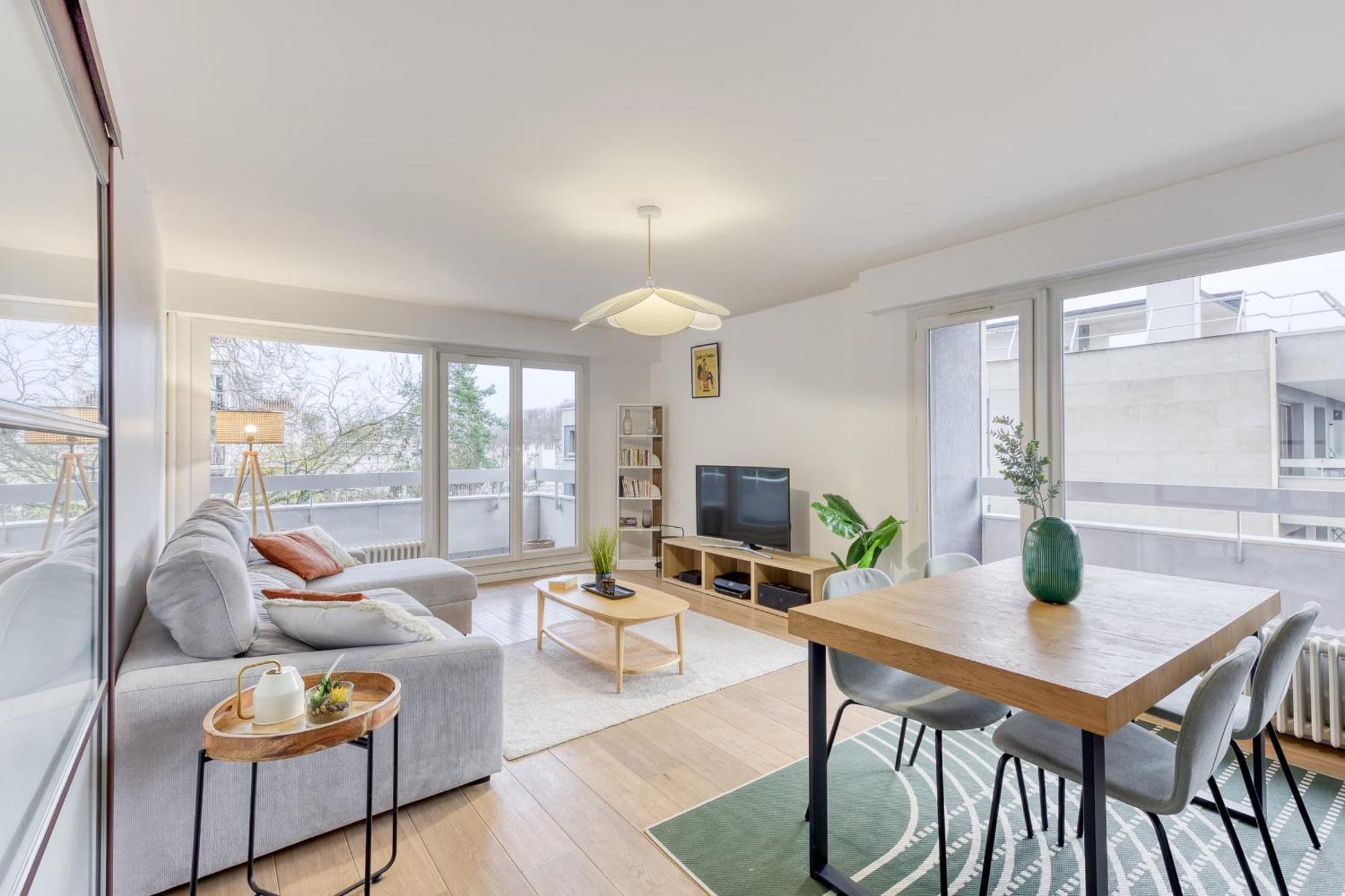 Grand Appartement Spacieux - Proche Paris Sevres Exterior photo