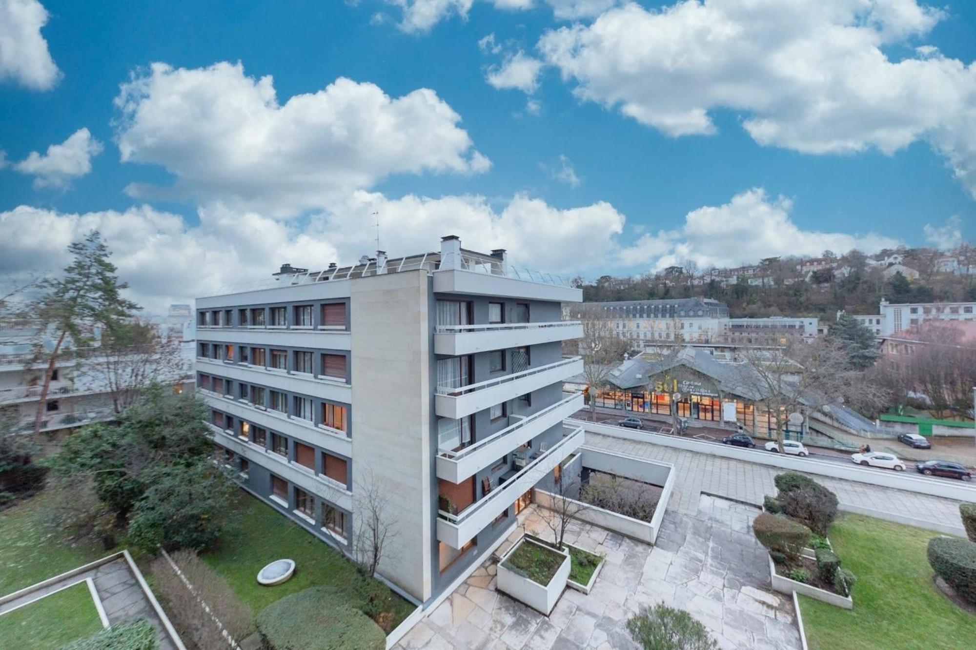 Grand Appartement Spacieux - Proche Paris Sevres Exterior photo